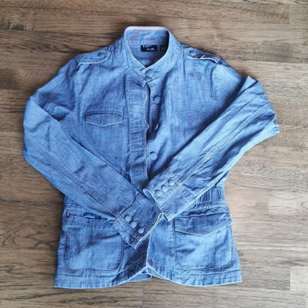 𝅺Oakley Light Denim Chambray Button-Up Coat Small